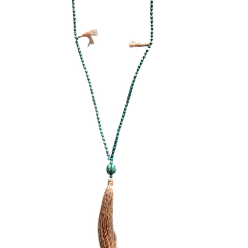 Elegant Green Beaded Necklace with Tassel